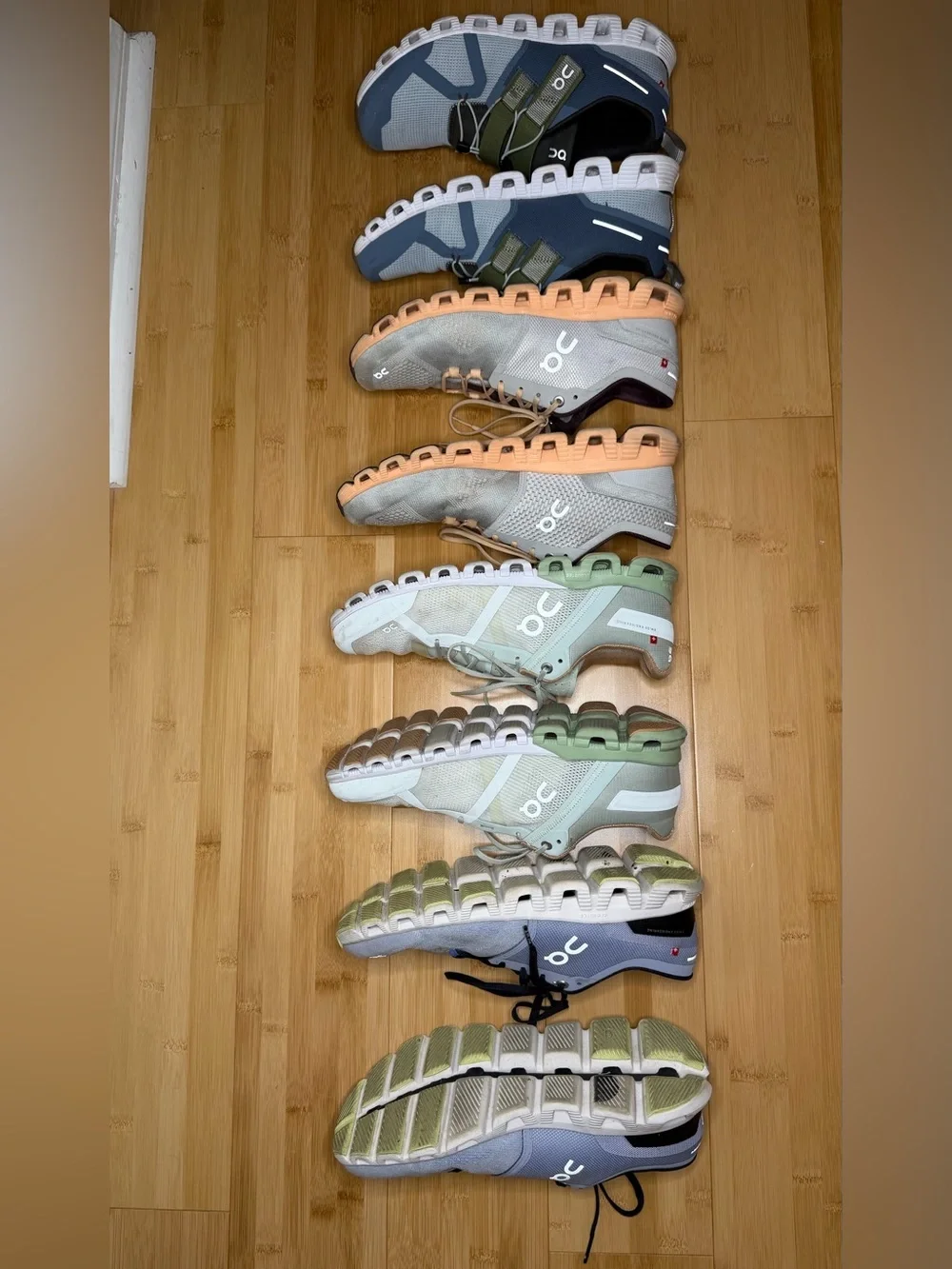 On Running Women's Athletic Shoes Bundle Size 10B - Picture 5 of 7
